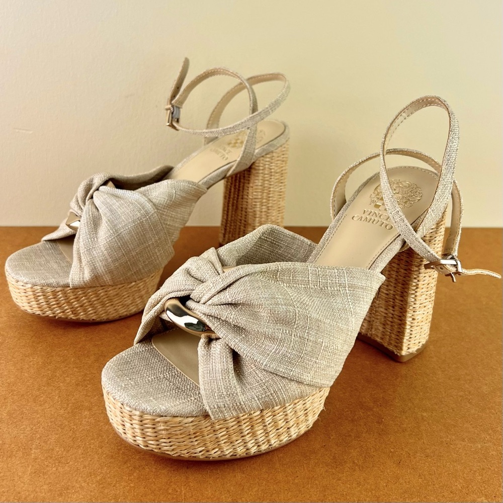 NEW VINCE CAMUTO BEIGE PLATFORM SANDALS - Picture 8 of 12